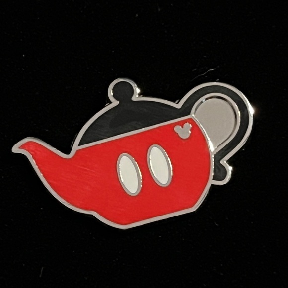 Disney 2018 Hidden Mickey Series - Kitchen Essentials - Mickey Mouse Teapot - Picture 1 of 5
